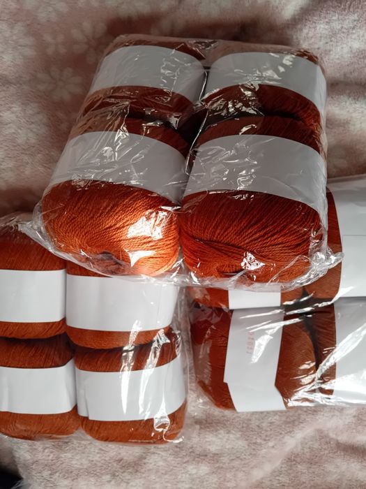 Włóczka 50g, 40% kaszmir.