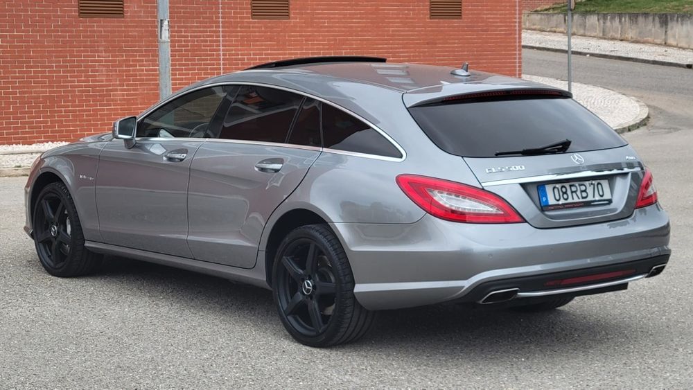 MERCEDES BENZ CLS 500 AMG V8 Biturbo exclusivo em Portugal