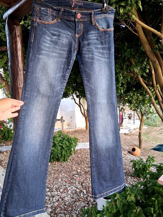 Calça Stradivarius,com blusa Yessica C&A.