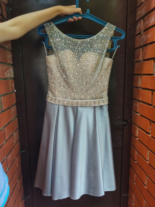 Вечернее платье, коктельное платье