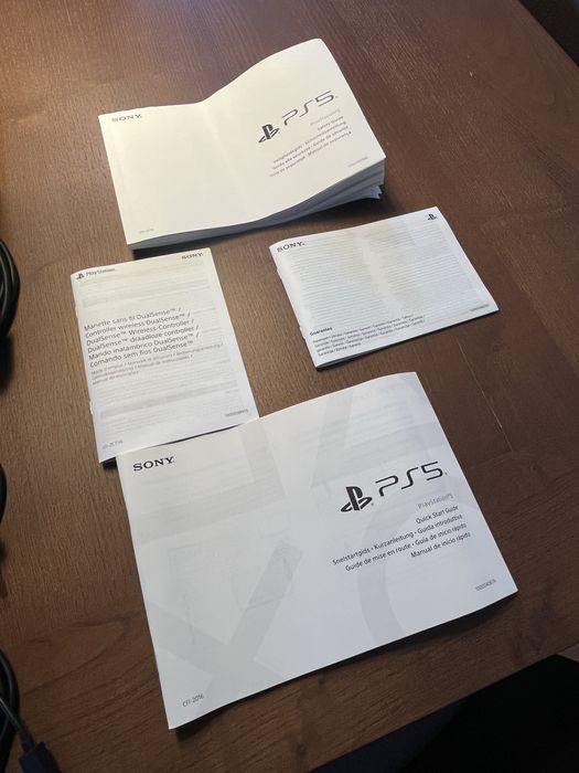 Ps5 Slim Digital + 2 comandos