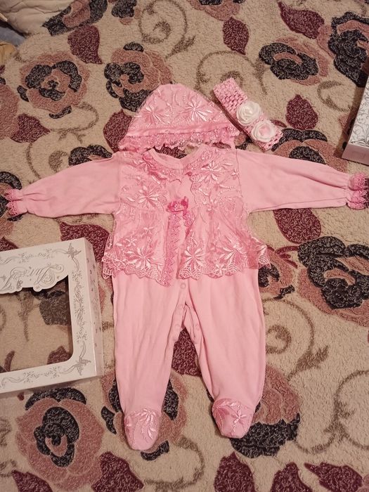 Детские наборы в идеальном состоянии от 0-4