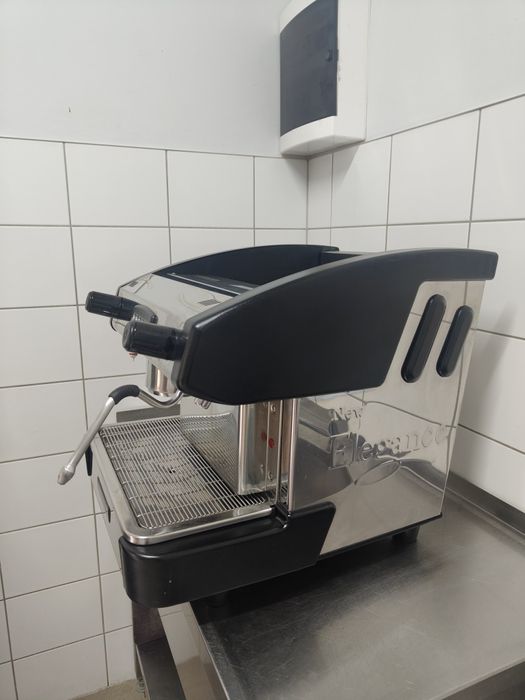 Profesjonalny ekspres do kawy RM Gastro ł