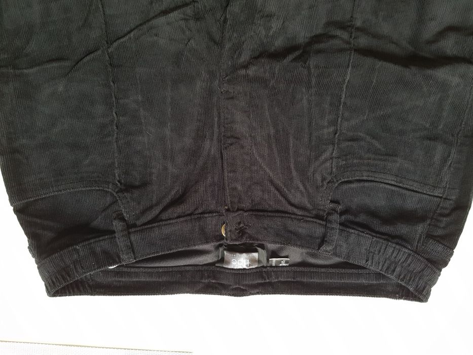 Sztruksy damskie czarne rozm. 44