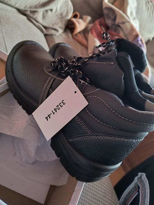 Buty robocze 44 w kartonie