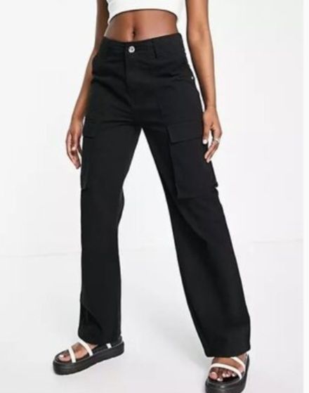 Чорні карго джинси від бершка