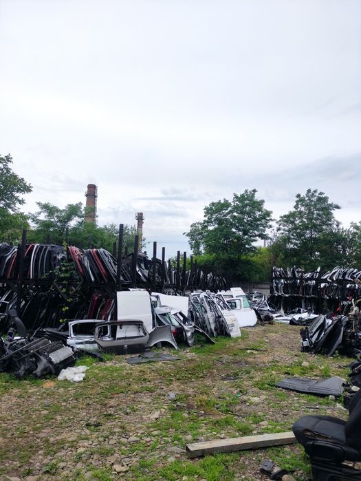 Набір кузовних деталей:  двері капот крило ляда