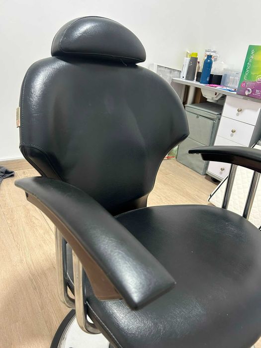 Cadeira para Maquilhagem/Threading/Pedicure
