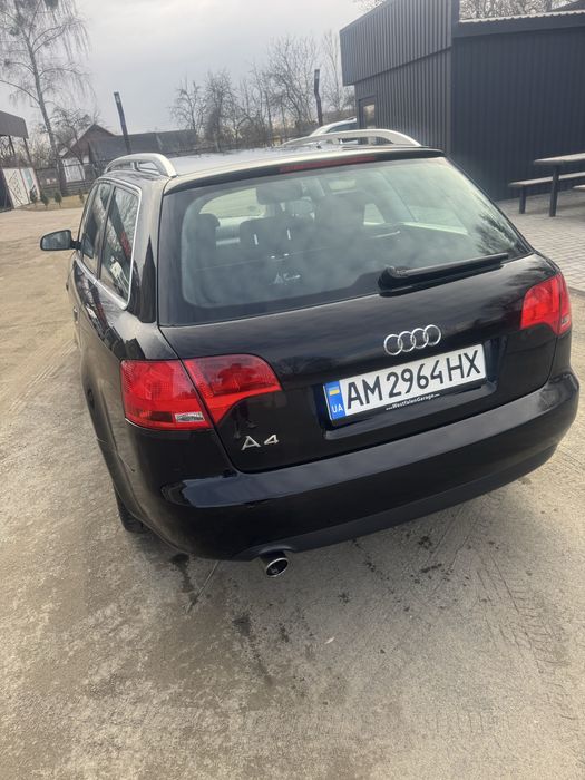 Audi A4B7 універсал 1.6 бензин