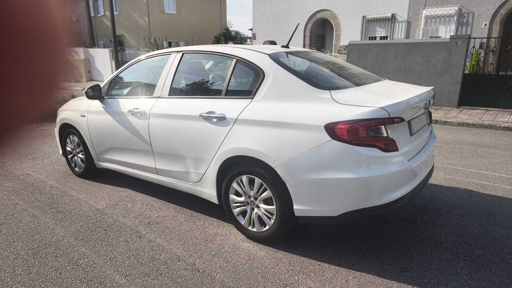 Carro FIAT TIPO 1.4 LOUNGE 2018 Gasolina/GPL — photo 2