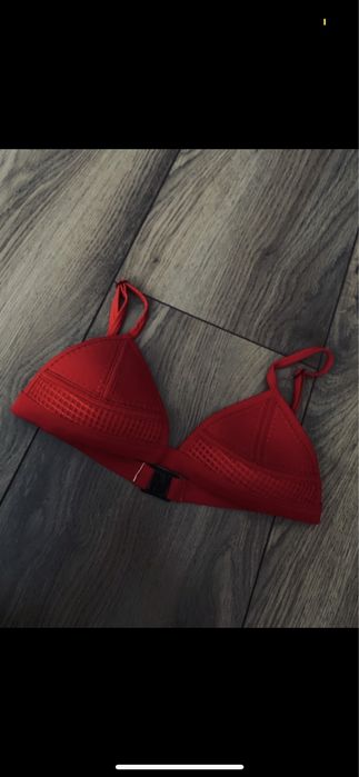 Top góra od bikini kolor czerwony XS/S