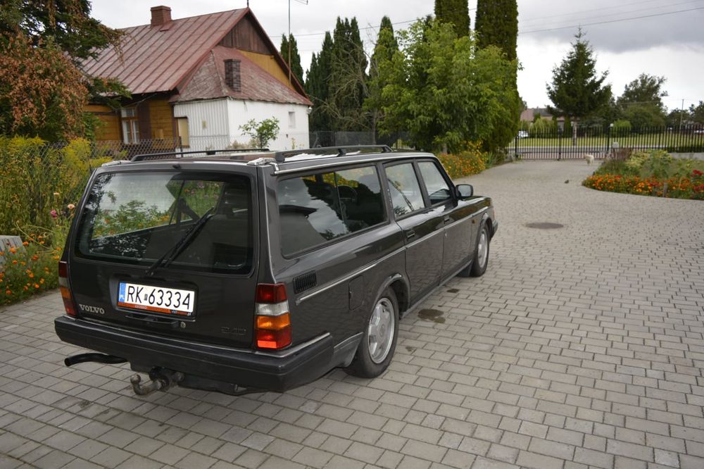 Volvo 240 kombi 2.4d