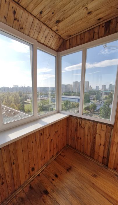 Оренда 2 к. квартири поруч з метро Дарниця