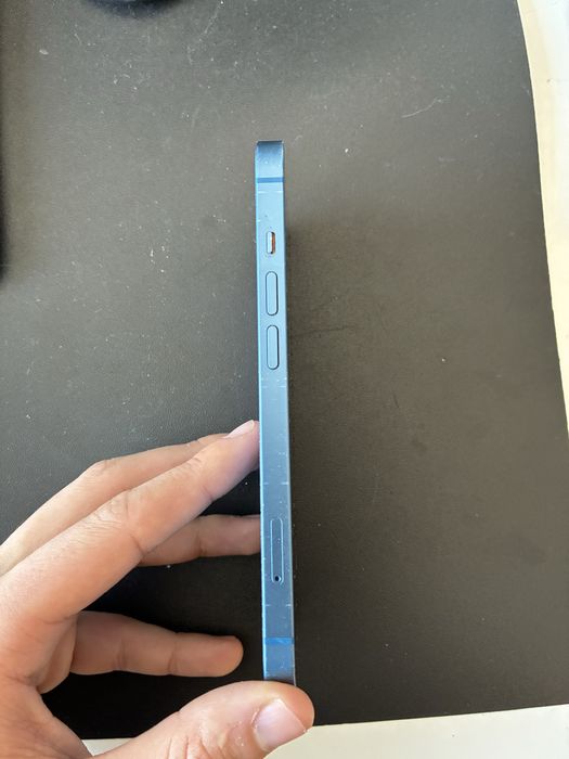 iPhone 13 Azul – Ecrã Impecável – Funciona Bem – Ler Descrição