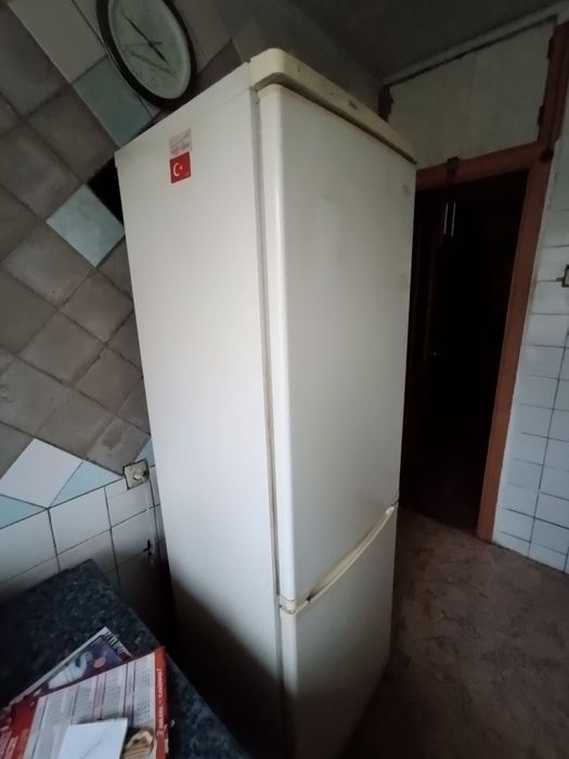 Продам холодильник!