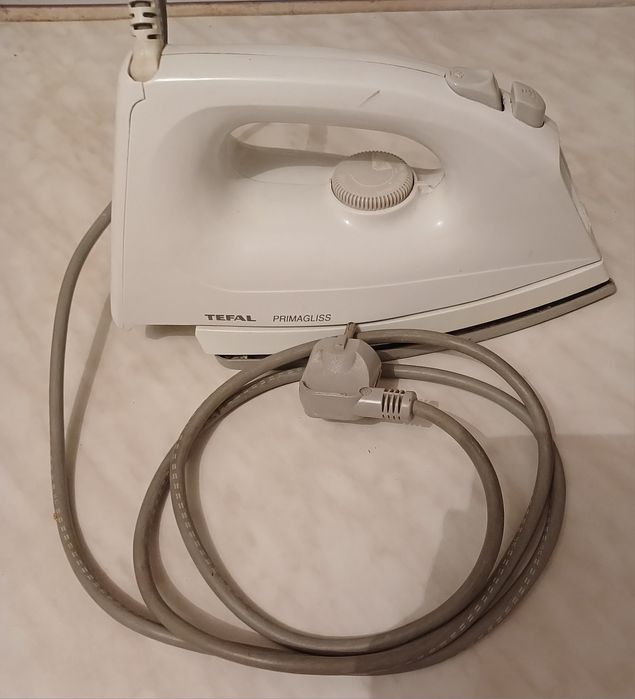 Утюг  праска робочий 300 грн