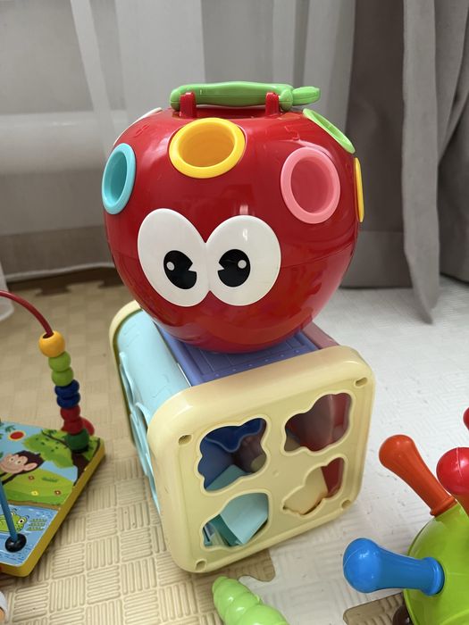 Іграшки дитячі лот