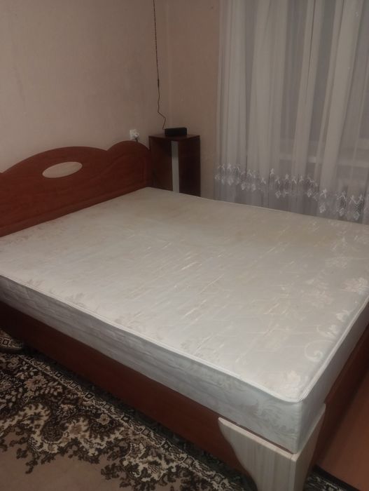 Ліжко з матрасом