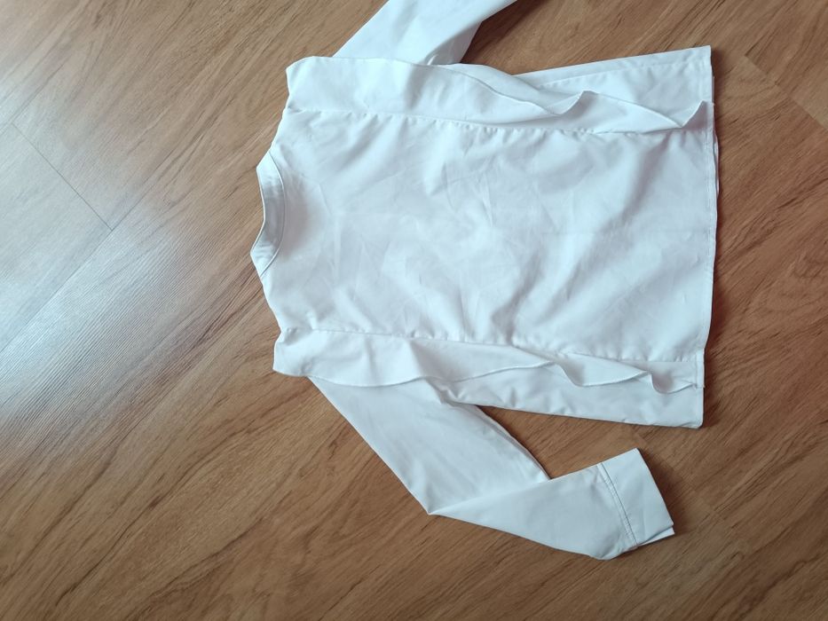 Biala koszula dziewczęca 8-9 lat