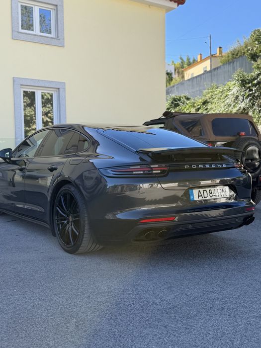 Porsche panamera 4 E-Hybrid