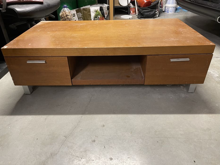 Movel tv em ceregeira maciça