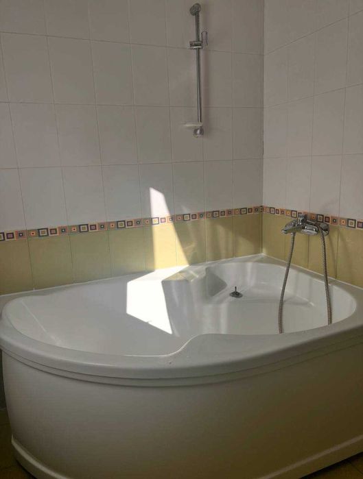 Оренда Таунхауса поруч з парком Письменників та набережною в Ірпені