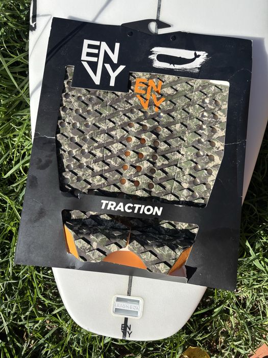 Prancha de surf ENVY  6.2  nova