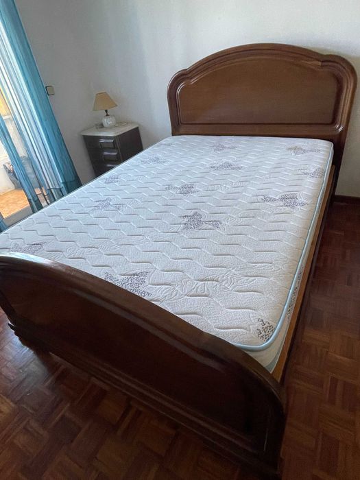 Quarto Completo Clássico em Madeira Maciça com Tampo em Mármore | Venda em Conjunto ou em Peças