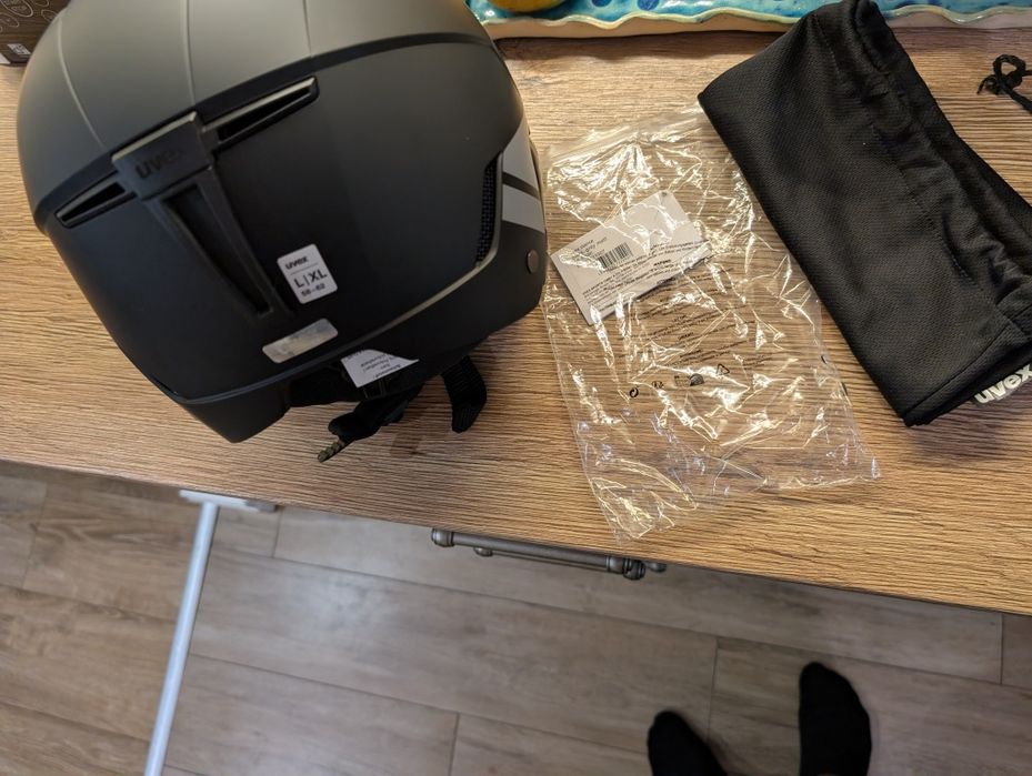 Uvex Stance 58/62 Kask narciarski / snowboardowy