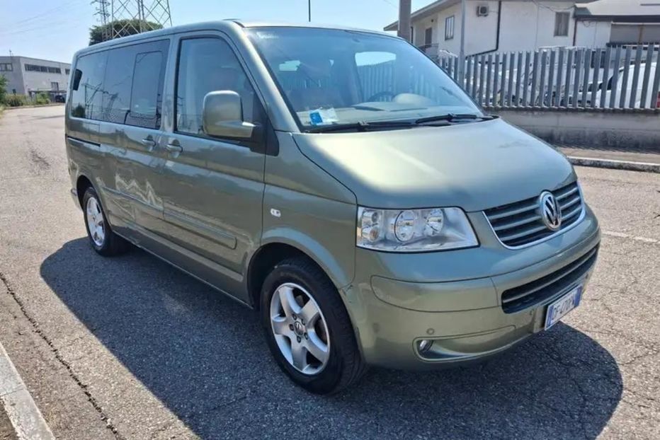 Продам Volkswagen Transporter T5