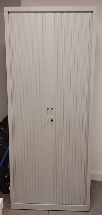 Vendo Armário Metálico