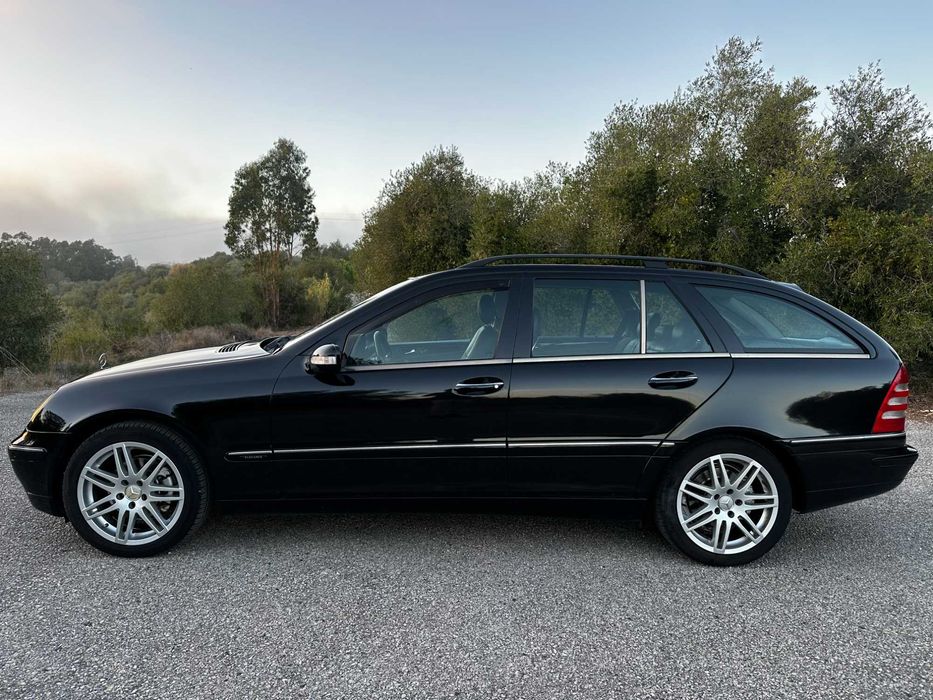 Mercedes-Benz C 220 - 05/2004 - 342.000 - ESTIMADO / SINTRA