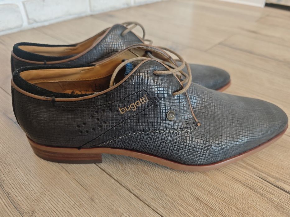 Buty bugatti stan bardzo dobry roz 43