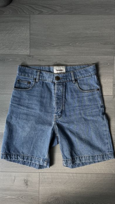 шорти Nanushka джинсові як jacquemus чи acne studios