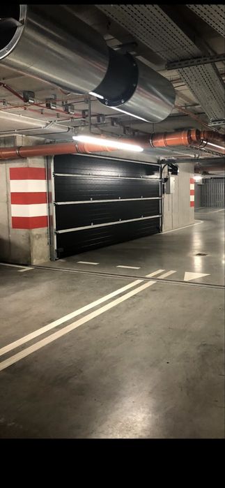 Parking w garażu podziemnym