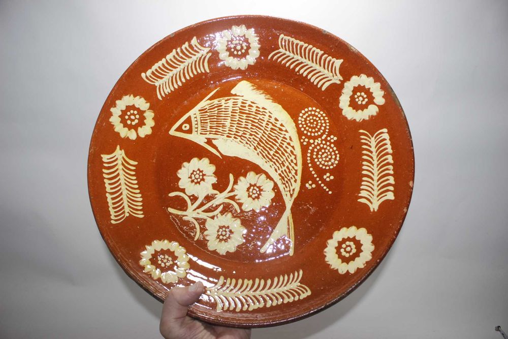Antigo Prato / Pratão - Peixe e Flores - Barcelos - Pintado á mão