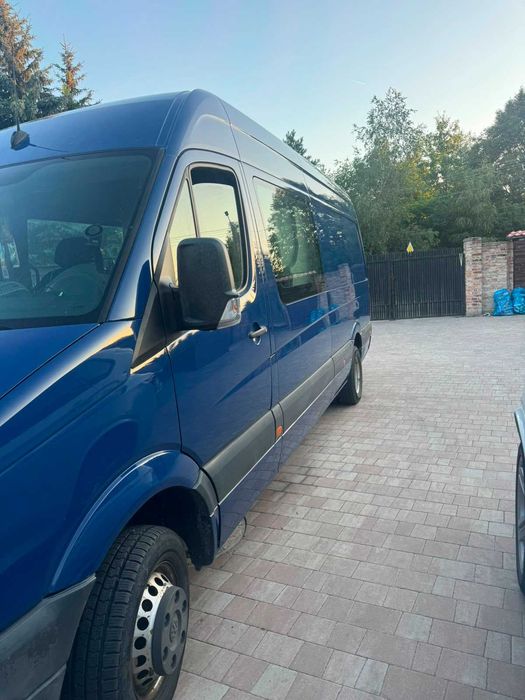 VW Crafter na bliźniakach, 2016r 6 osob, furgon, winda z UDT, 246 000 przebieg