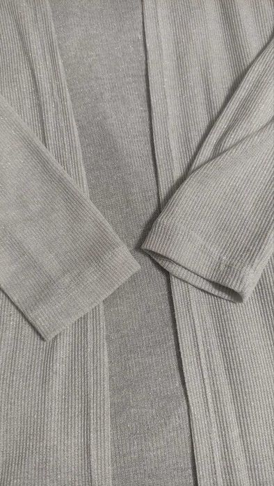 Блестящий винтажный кардиган цвет серебра от Primark