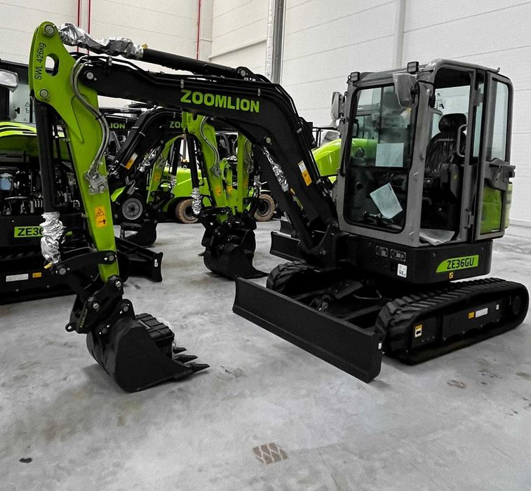 Wynajem mini koparki 2t, 2,7t , MINI KOPARKA ZOOMLION . Klimatyzacja