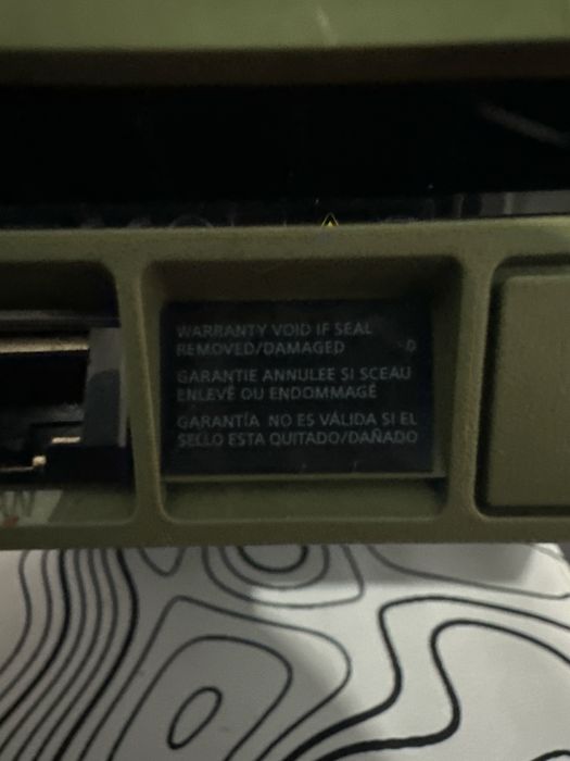PS4 Slim – liga e desliga (para peças ou arranjo)