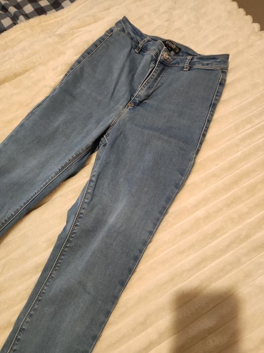 Dżinsy Missguided Tall dla wysokich z  wysokimi stanem