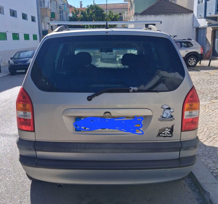 Opel Zafira 1.8 Gasolina (2003) - 7 Lugares (Avariado - Junta da Cabeça)