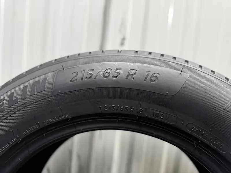 Шини бу 215 65 R16 Michelin Primacy 4