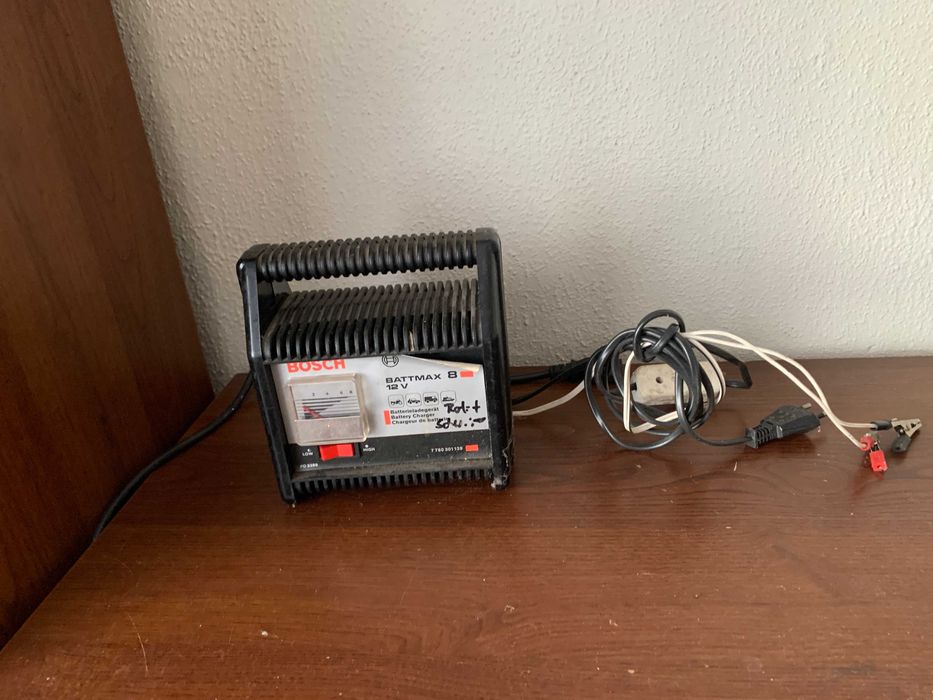 Prostownik ładowarka BOSCH BATTMAX 8   12V