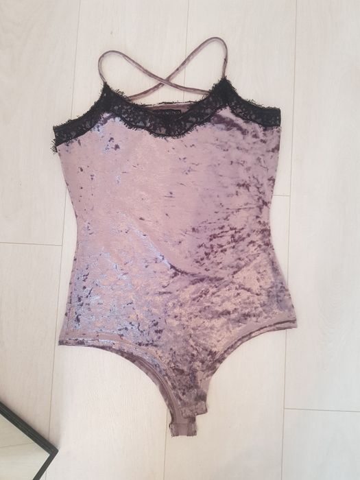 Zamszowy top z koronką S