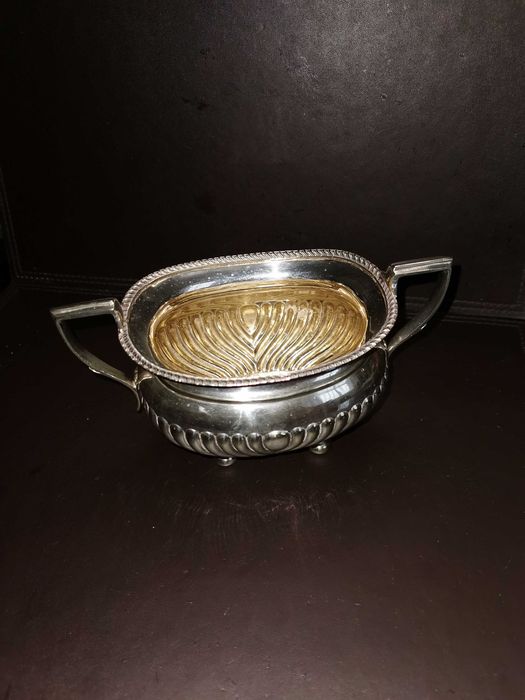 Piękna,platerowana cukiernica z uchwytami, Anglia