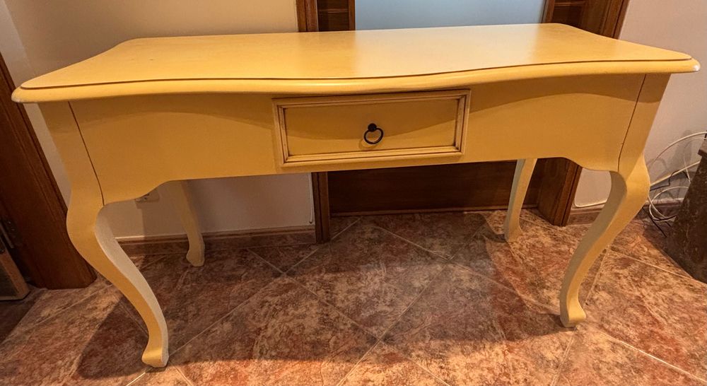 Consola / toucador romântica(o)