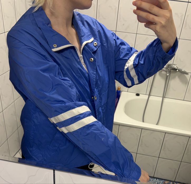 Kurtka wiatrówka  niebieska