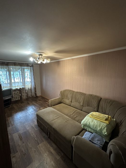 Квартира подобово!зайнята до березня