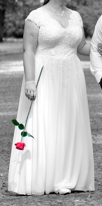 Suknia ślubna rozmiar 44/46